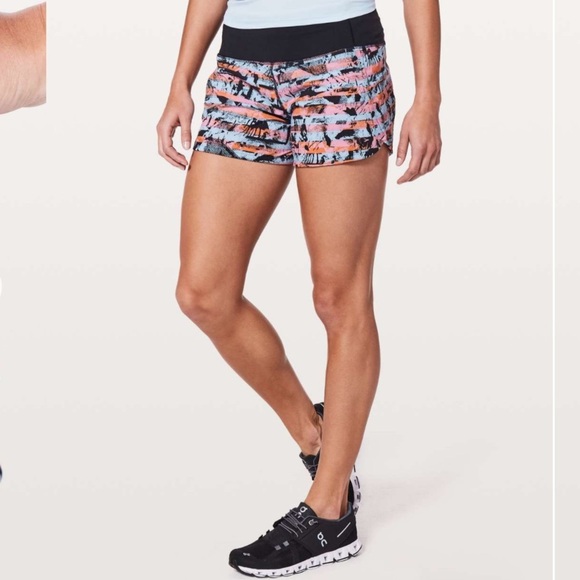 BOGO ✨ Lululemon Athletica Run Times Short ll Size 8 Women’s Gym Athletic - Picture 3 of 10